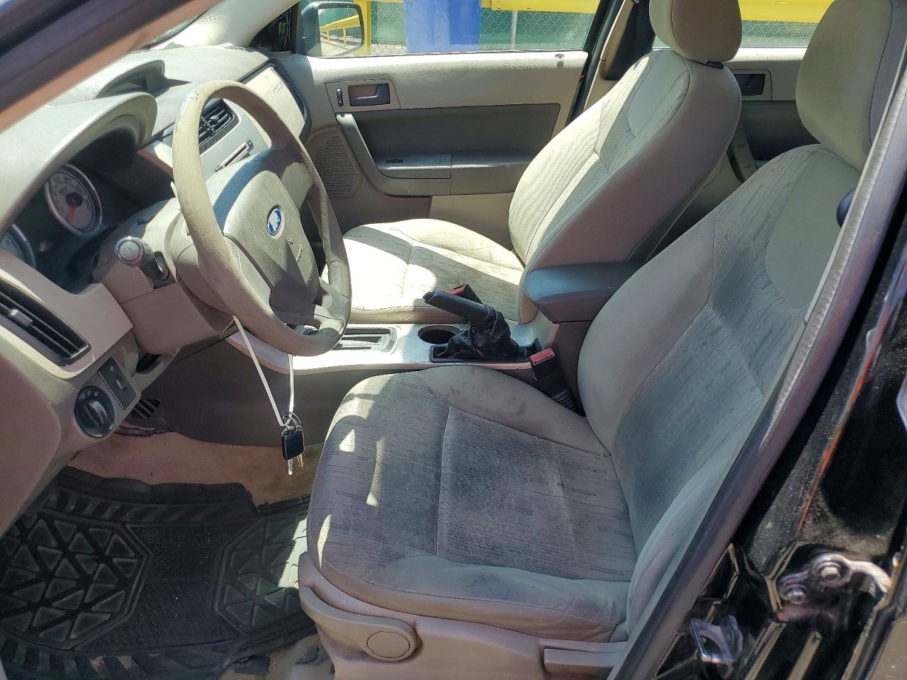 2009 FORD FOCUS SE photo 13