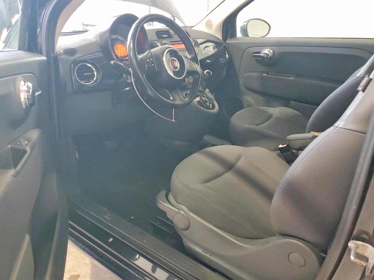 2012 FIAT 500 POP photo 22