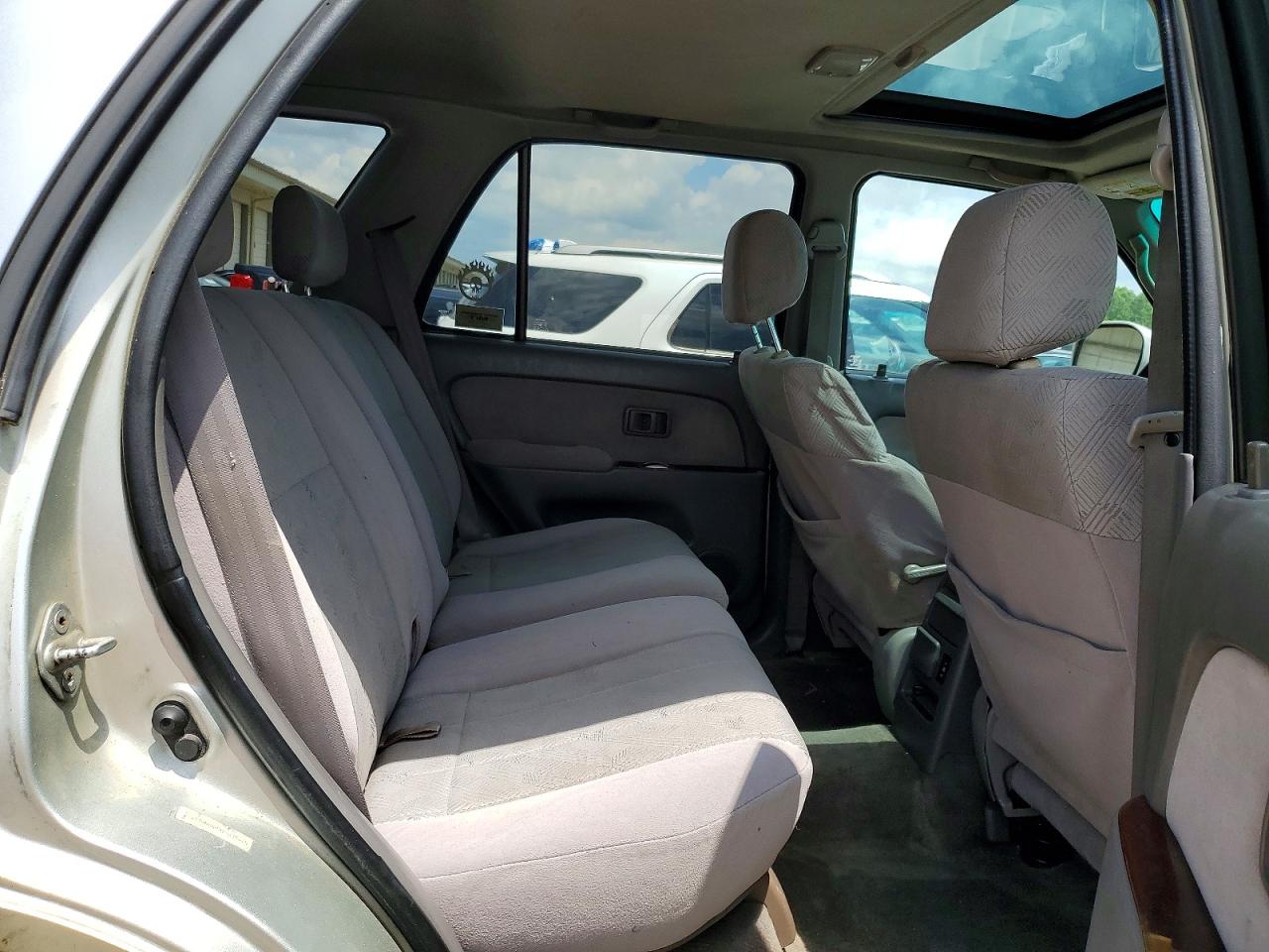 2001 TOYOTA 4RUNNER SR5 photo 31