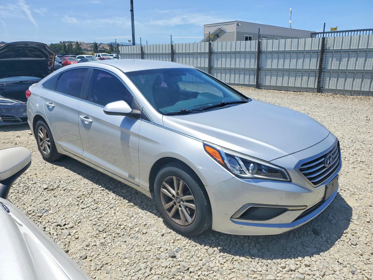 2016 HYUNDAI SONATA SE photo 7