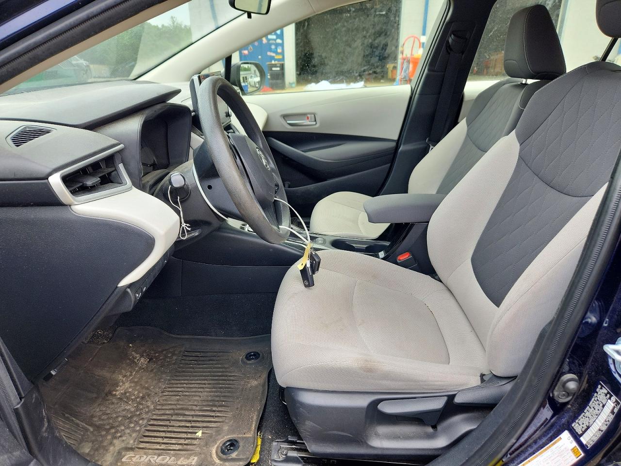 2020 TOYOTA COROLLA LE photo 7