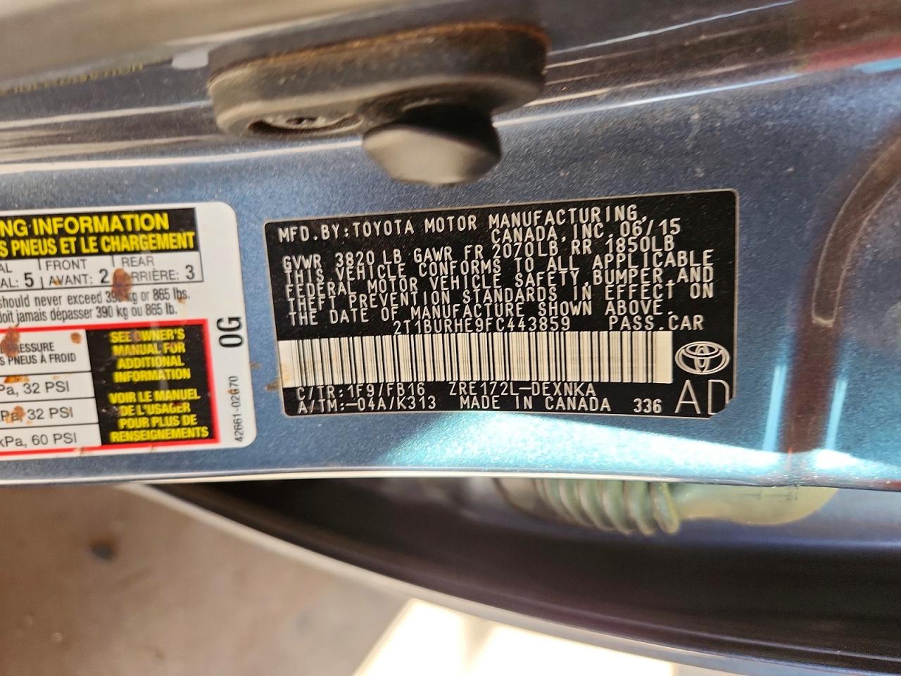 2015 TOYOTA COROLLA LE photo 25