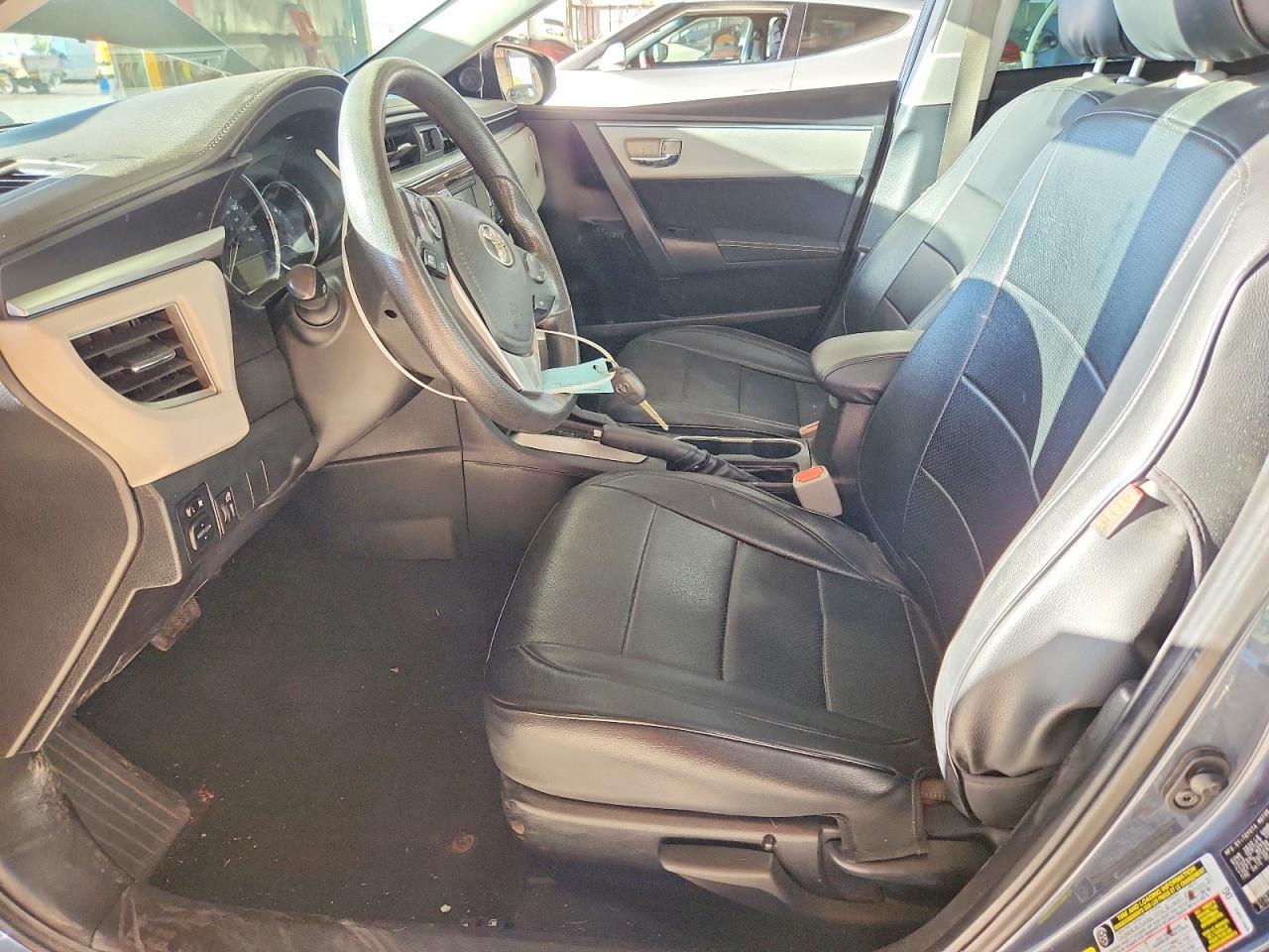 2015 TOYOTA COROLLA LE photo 13