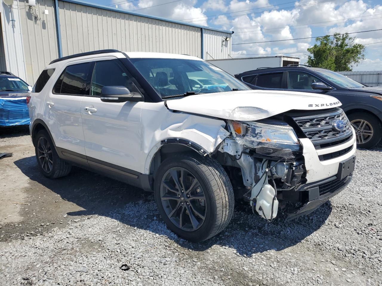 2019 FORD EXPLORER XLT photo 7