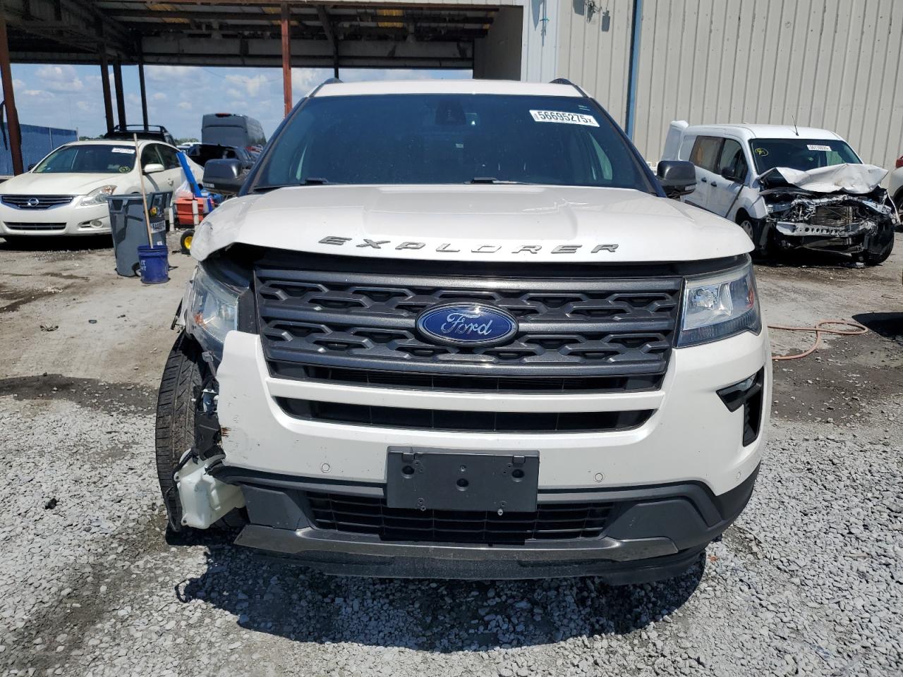 2019 FORD EXPLORER XLT photo 9