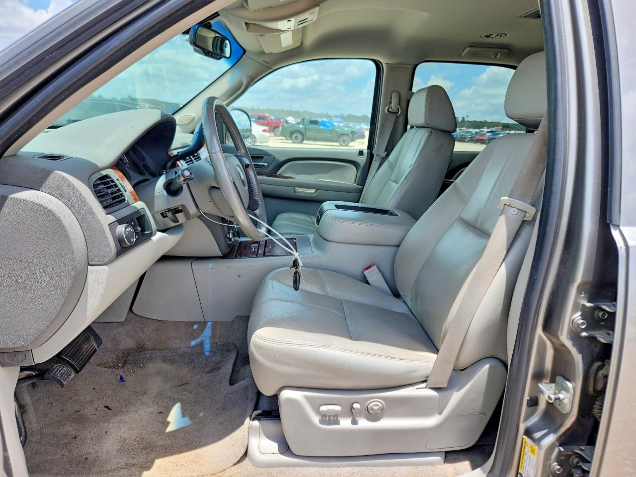 2008 CHEVROLET TAHOE C1500 photo 13