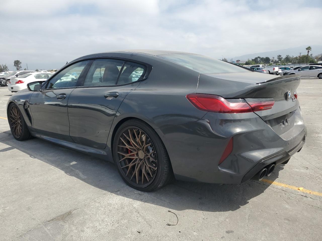 2022 BMW M8 photo 3
