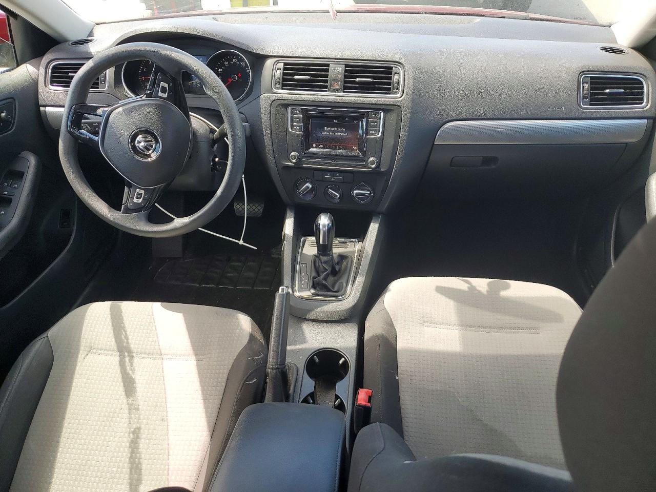 2017 VOLKSWAGEN JETTA S photo 8