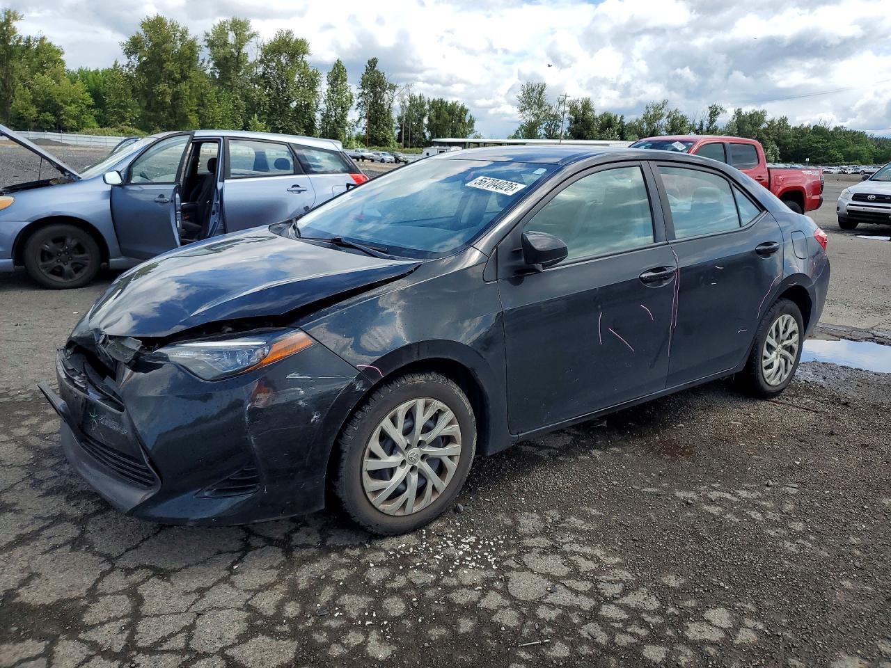 2017 TOYOTA COROLLA