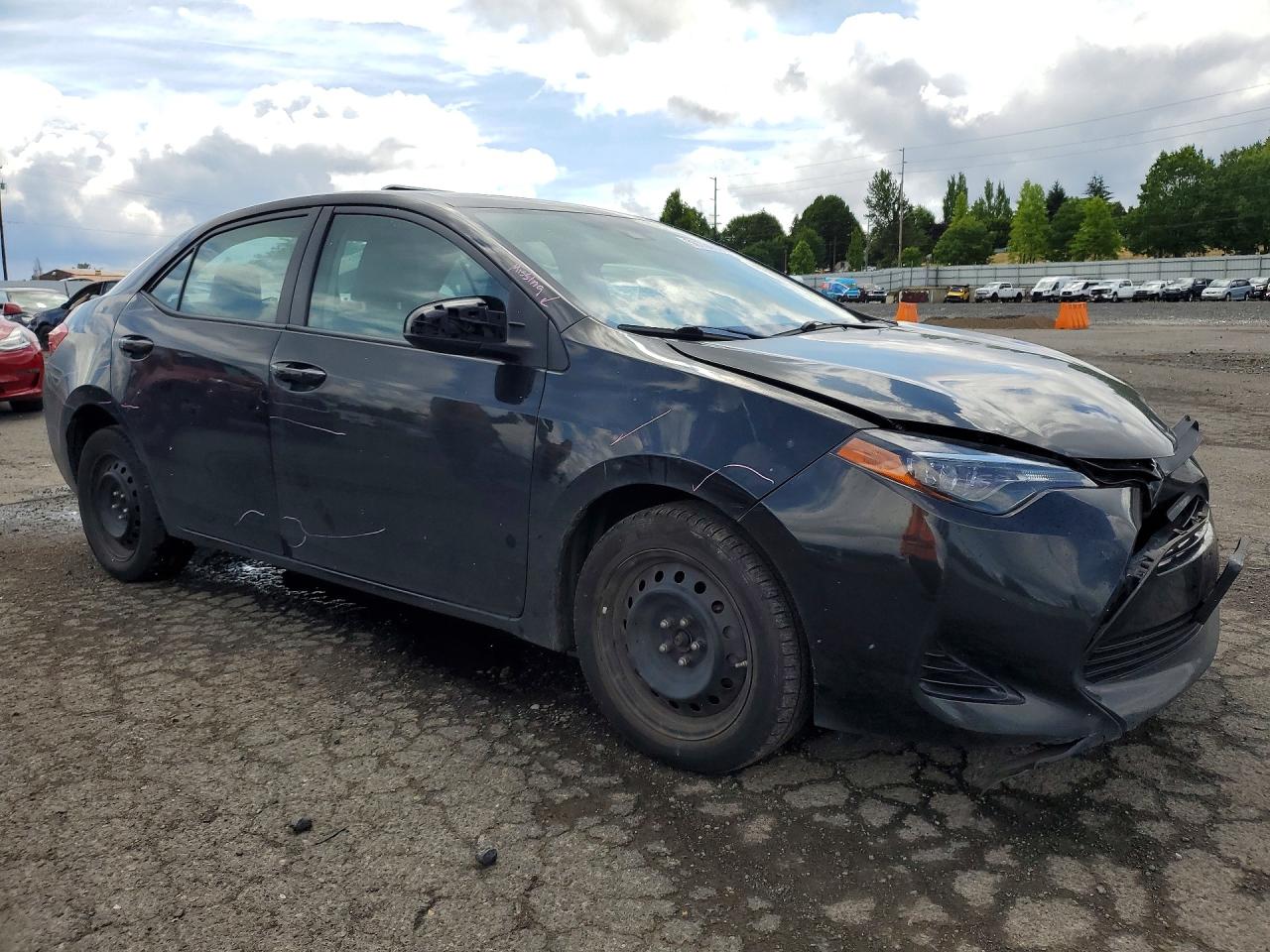 2017 TOYOTA COROLLA LE photo 7