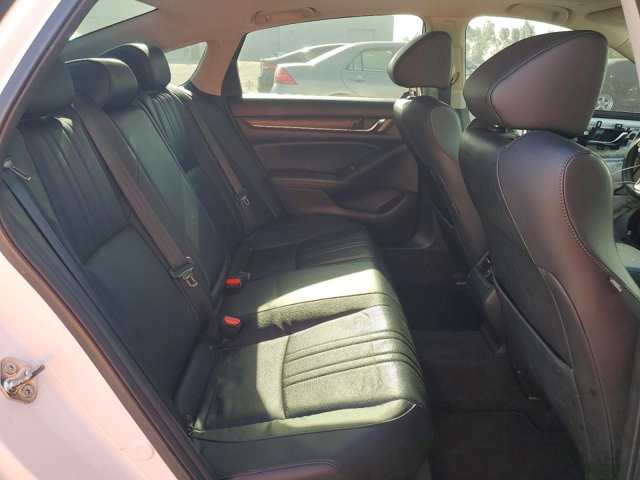 2018 HONDA ACCORD EXL photo 10