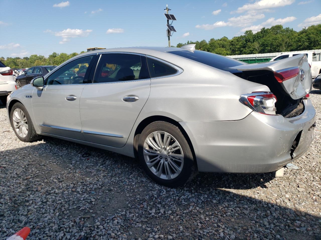 2018 BUICK LACROSSE PREMIUM photo 4