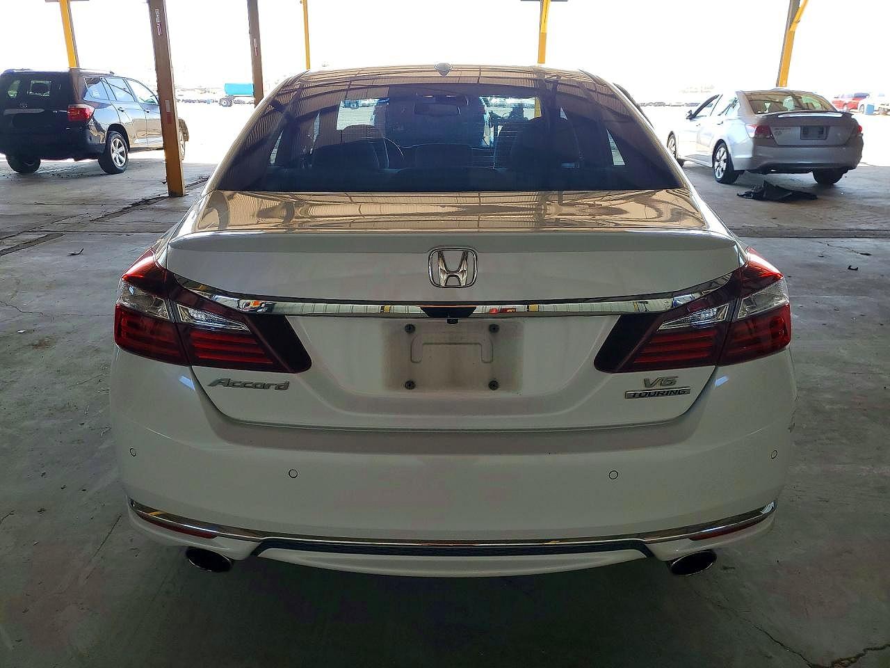 2016 HONDA ACCORD TOURING photo 11