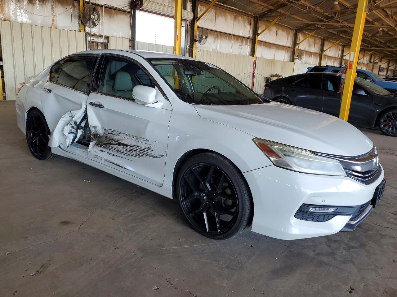 2016 HONDA ACCORD TOURING photo 7