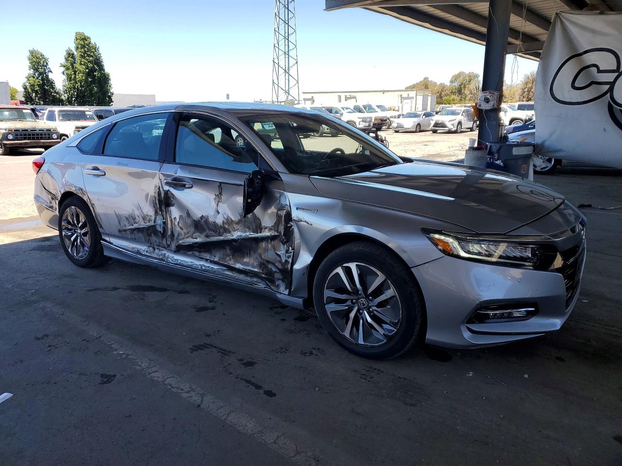 2018 HONDA ACCORD TOURING HYBRID photo 7