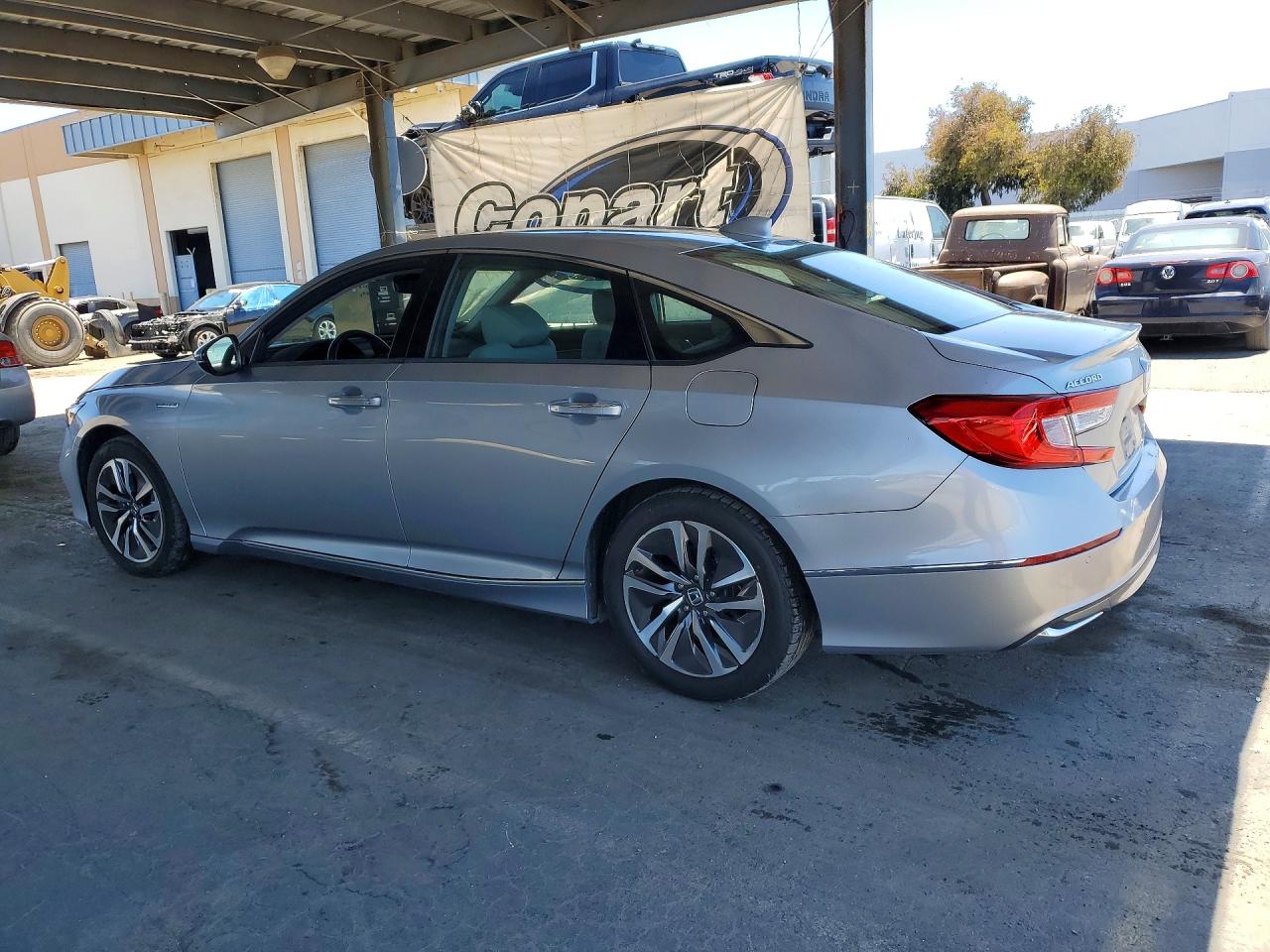 2018 HONDA ACCORD TOURING HYBRID photo 3