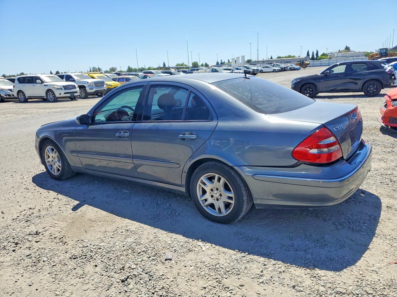 2005 MERCEDES-BENZ E 320 CDI photo 4