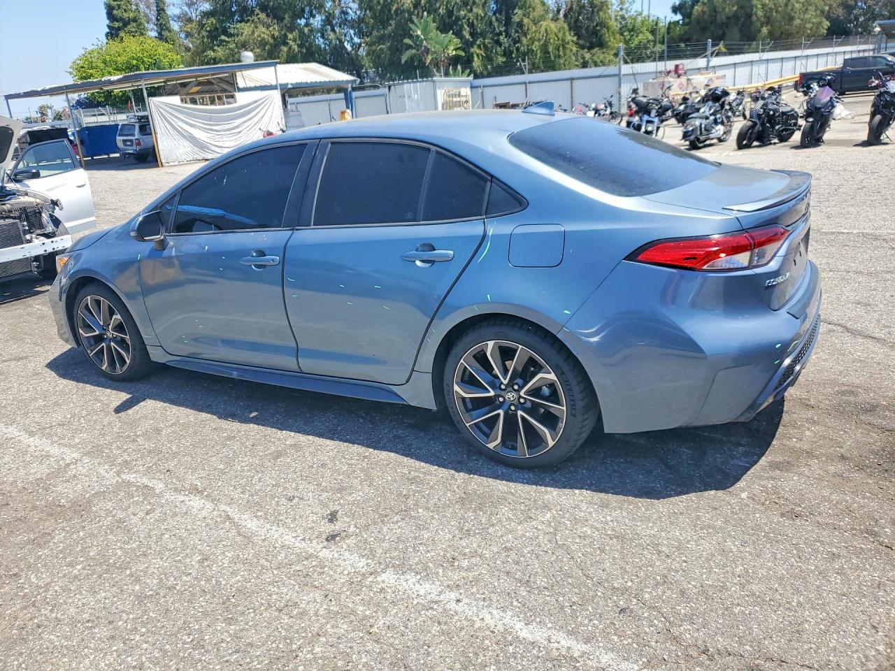 2020 TOYOTA COROLLA SE photo 3