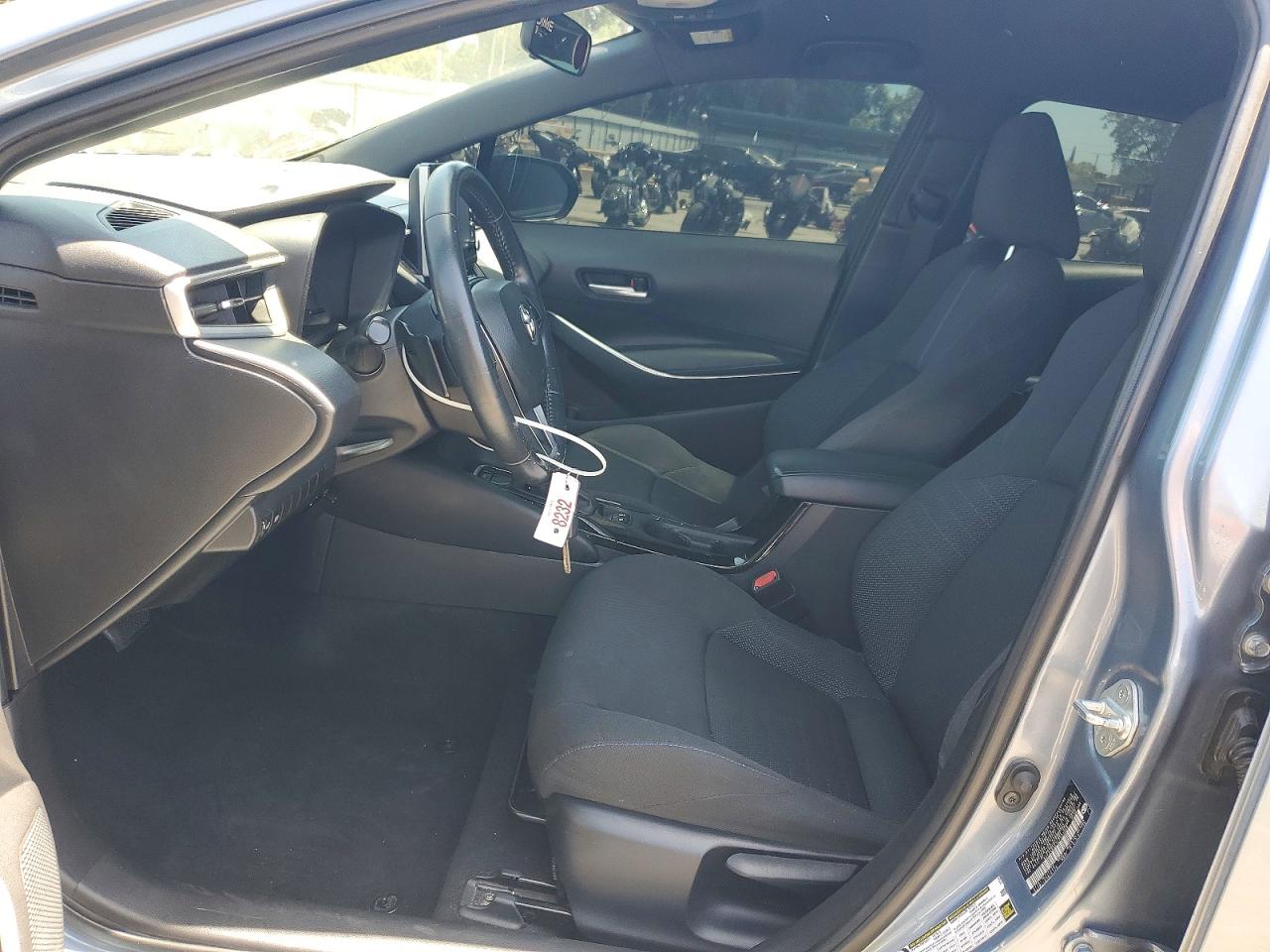 2020 TOYOTA COROLLA SE photo 13