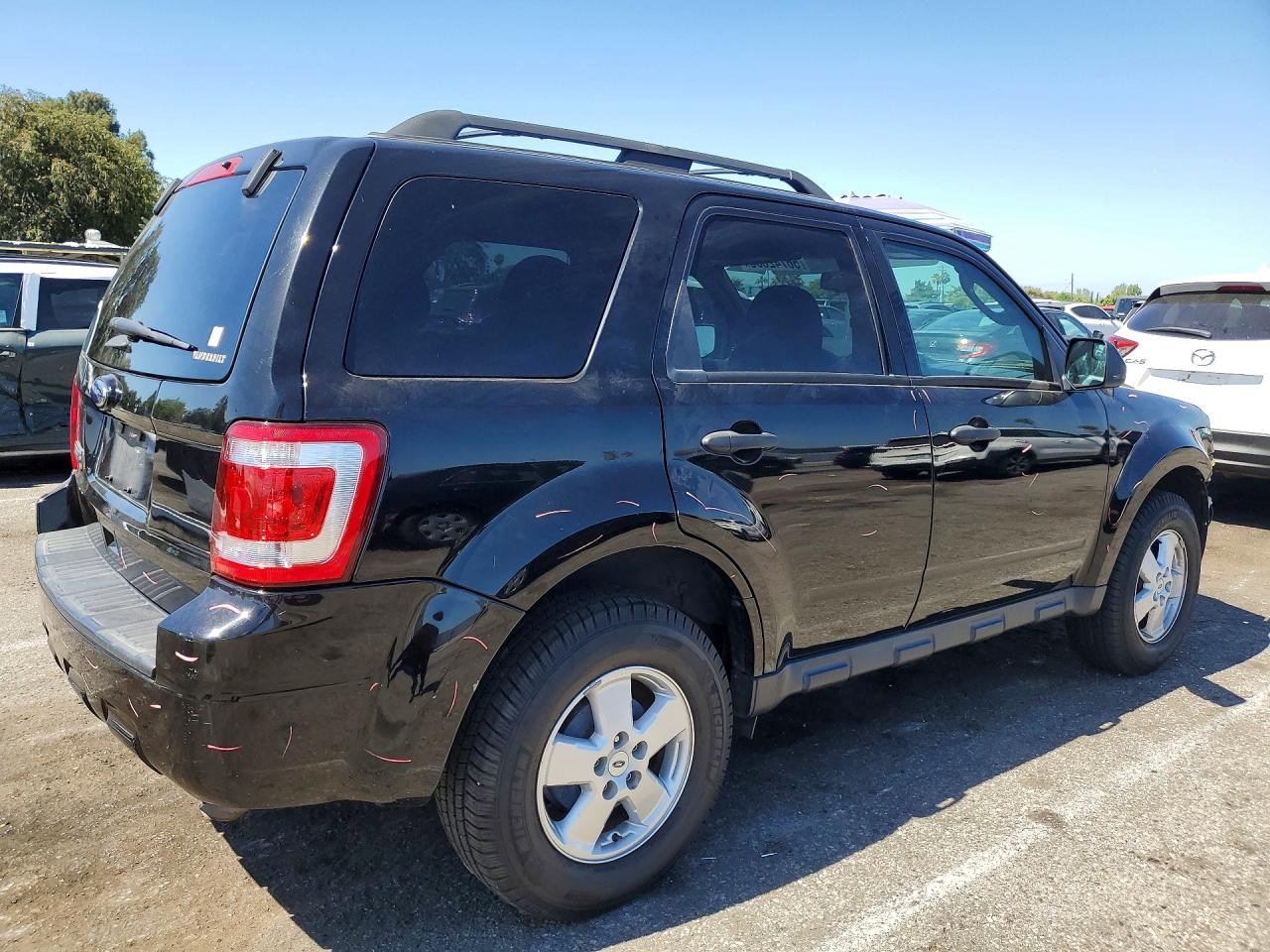 2012 FORD ESCAPE XLT photo 3