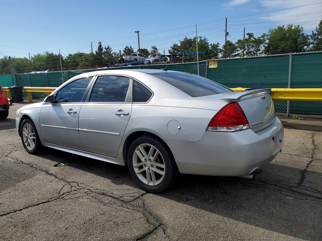 2013 CHEVROLET IMPALA LTZ photo 4