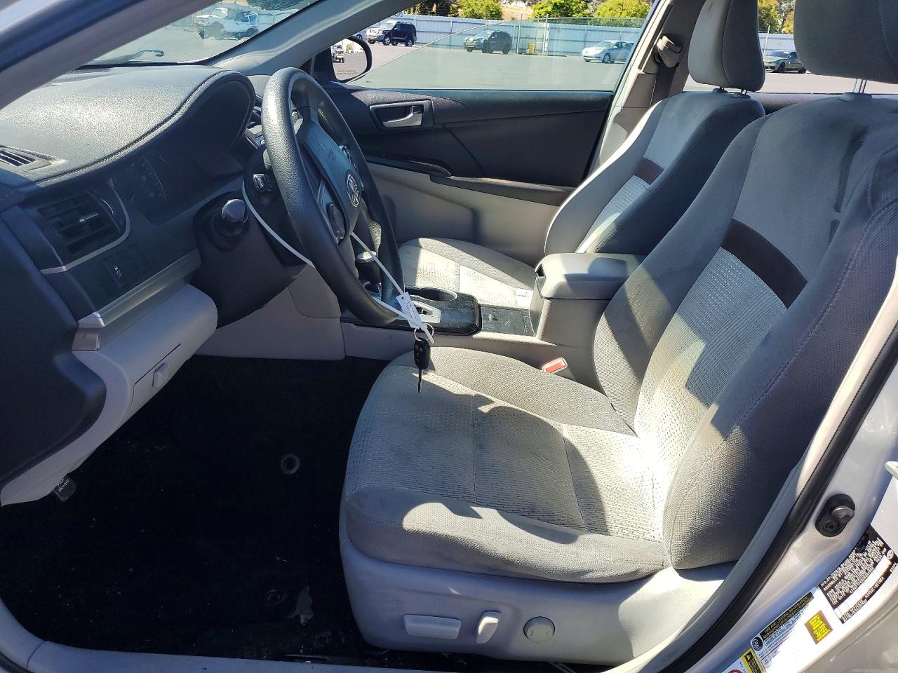 2012 TOYOTA CAMRY LE photo 7