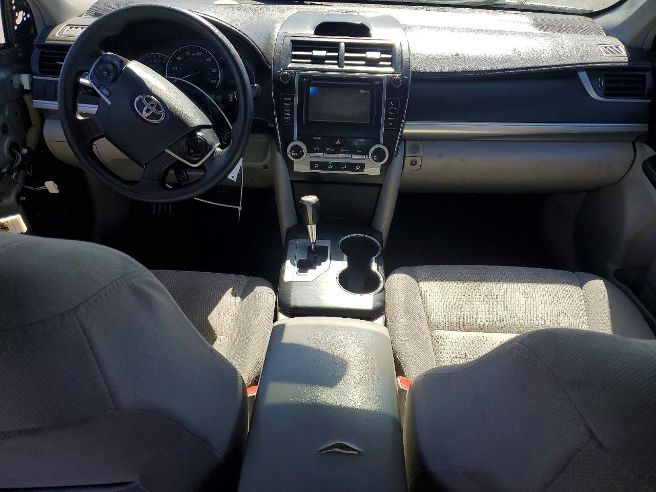 2012 TOYOTA CAMRY LE photo 8