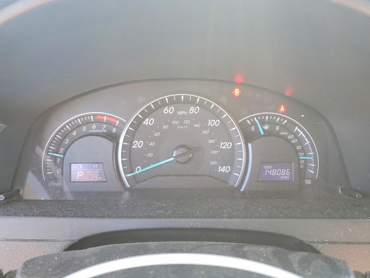 2012 TOYOTA CAMRY LE photo 9