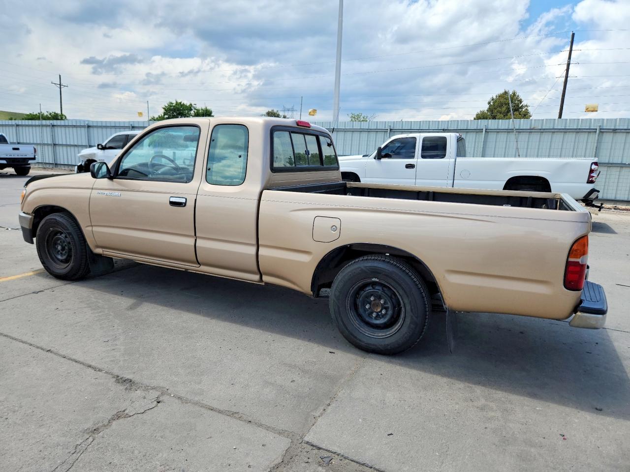 1997 TOYOTA TACOMA XTRACAB photo 4