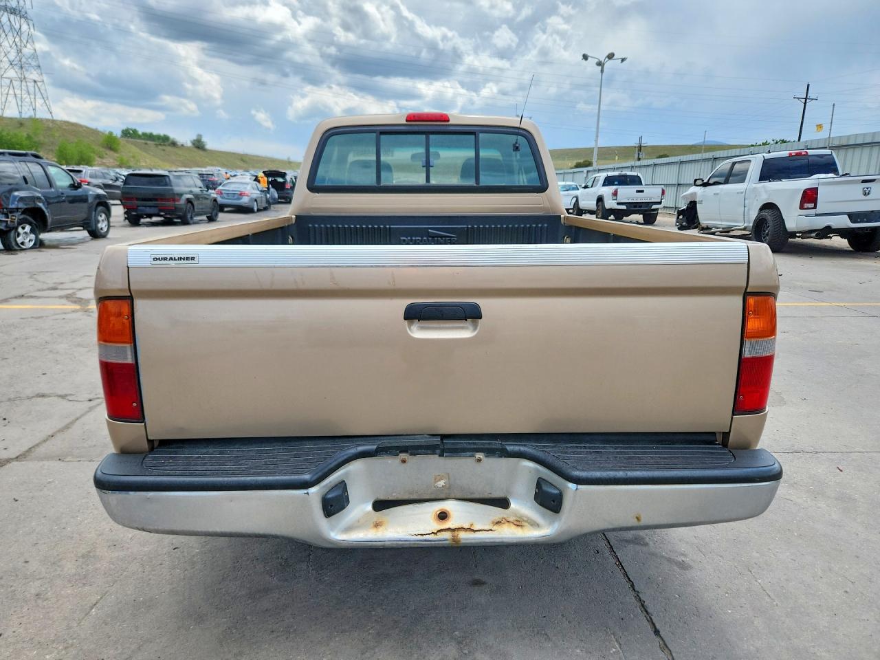 1997 TOYOTA TACOMA XTRACAB photo 16