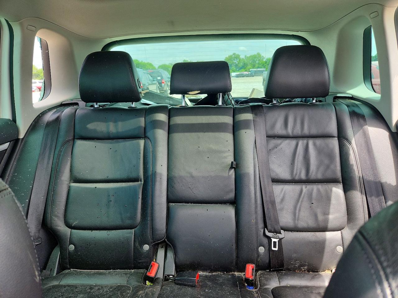 2012 VOLKSWAGEN TIGUAN S photo 28