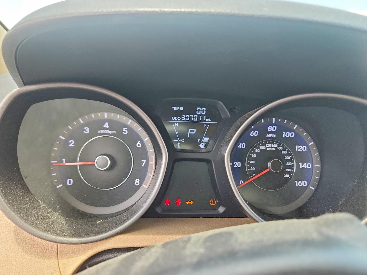2013 HYUNDAI ELANTRA GLS photo 25
