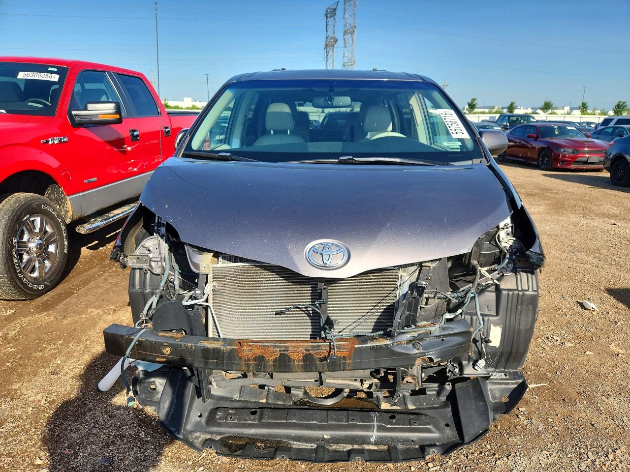 2014 TOYOTA SIENNA XLE 8-PASSENGER photo 9