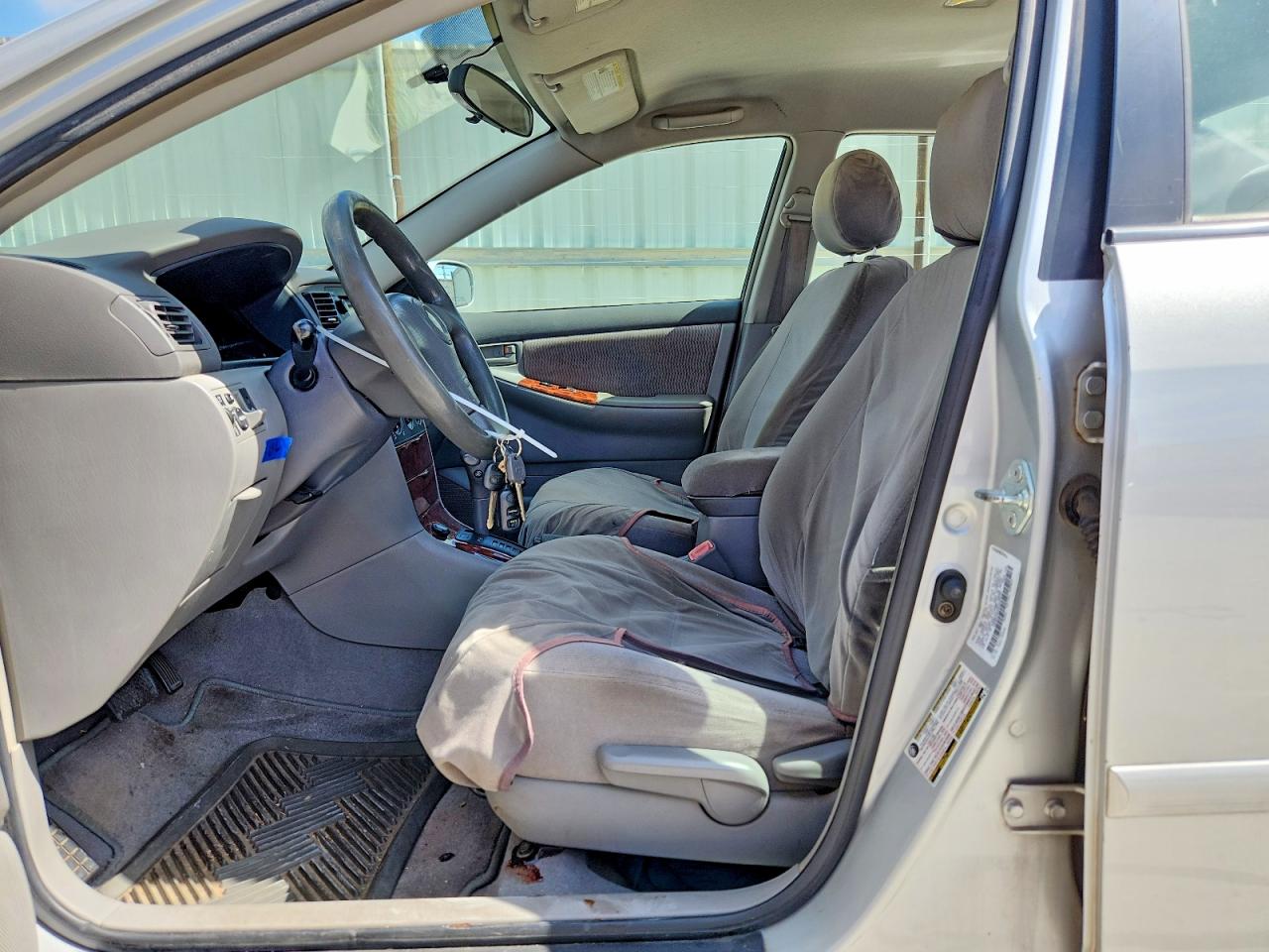 2005 TOYOTA COROLLA LE photo 13
