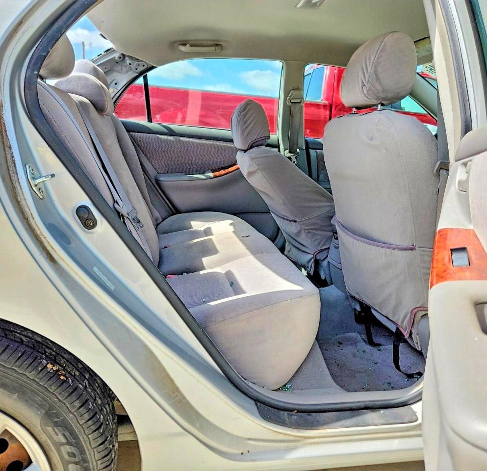2005 TOYOTA COROLLA LE photo 19