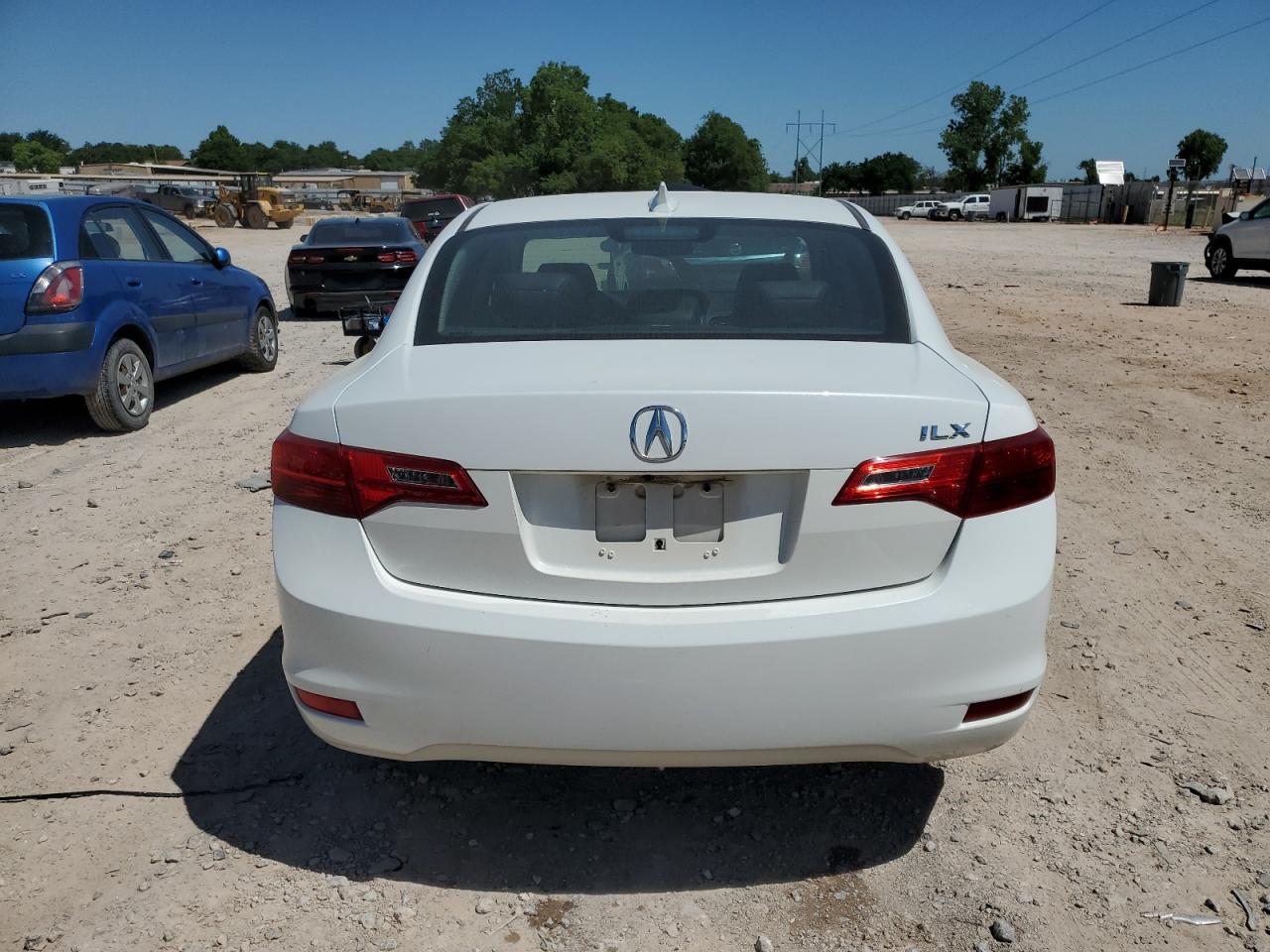 2013 ACURA ILX 20 TECH photo 11