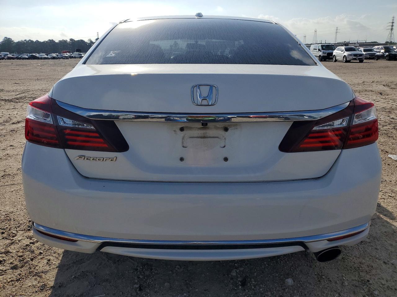 2016 HONDA ACCORD EX photo 11