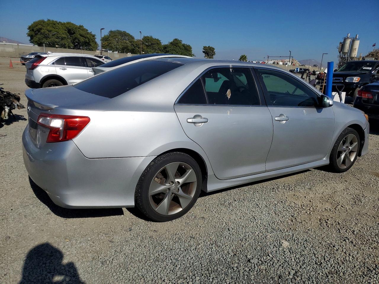 2014 TOYOTA CAMRY SE SPORT photo 3