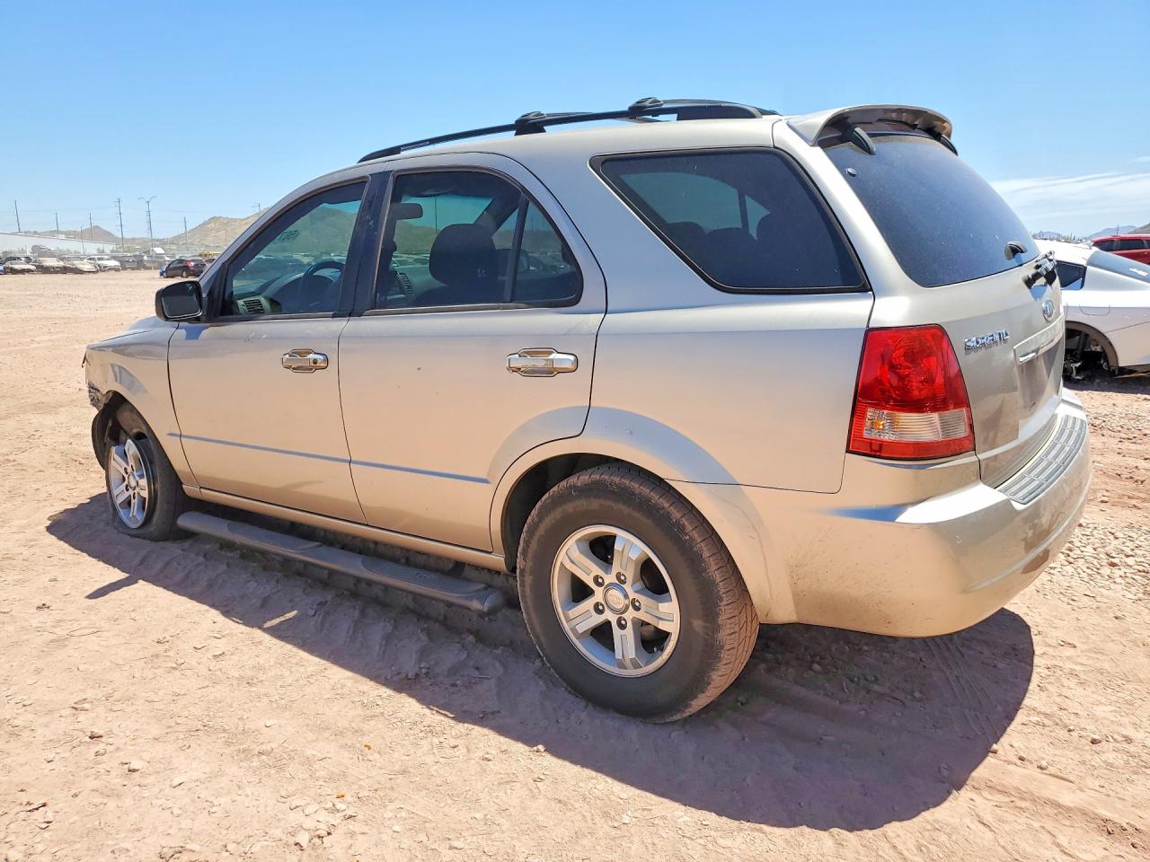 2006 KIA SORENTO LX photo 2