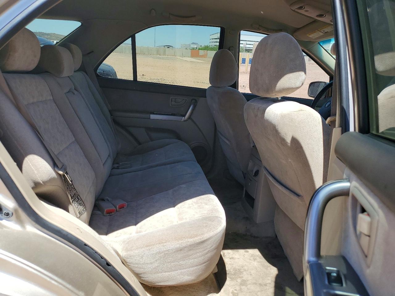 2006 KIA SORENTO LX photo 11