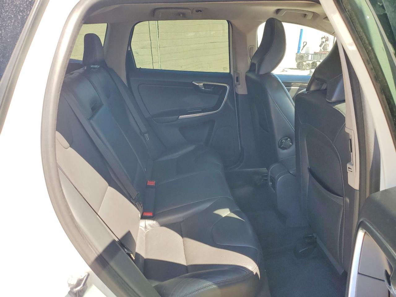 2015 VOLVO XC60 T5 PREMIER photo 11