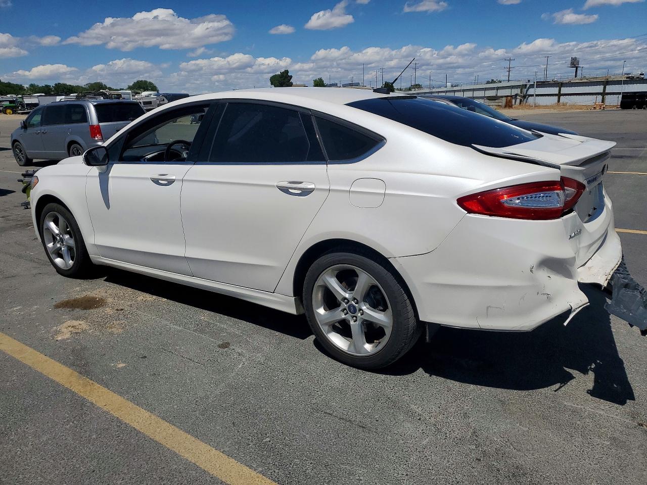 2014 FORD FUSION SE photo 2