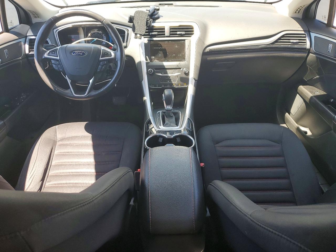 2014 FORD FUSION SE photo 8