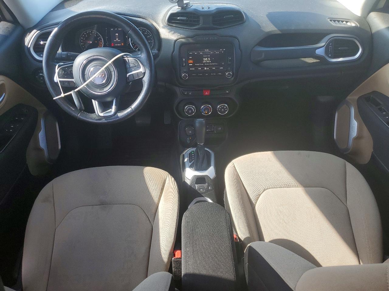 2015 JEEP RENEGADE LATITUDE photo 8