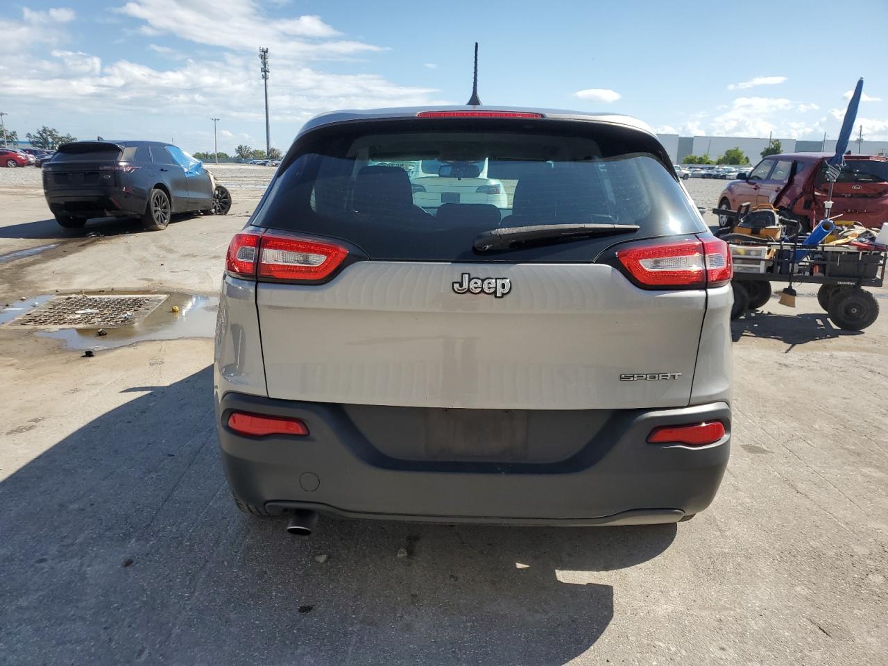 2016 JEEP CHEROKEE SPORT photo 11