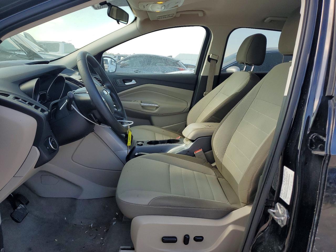 2016 FORD ESCAPE SE photo 19