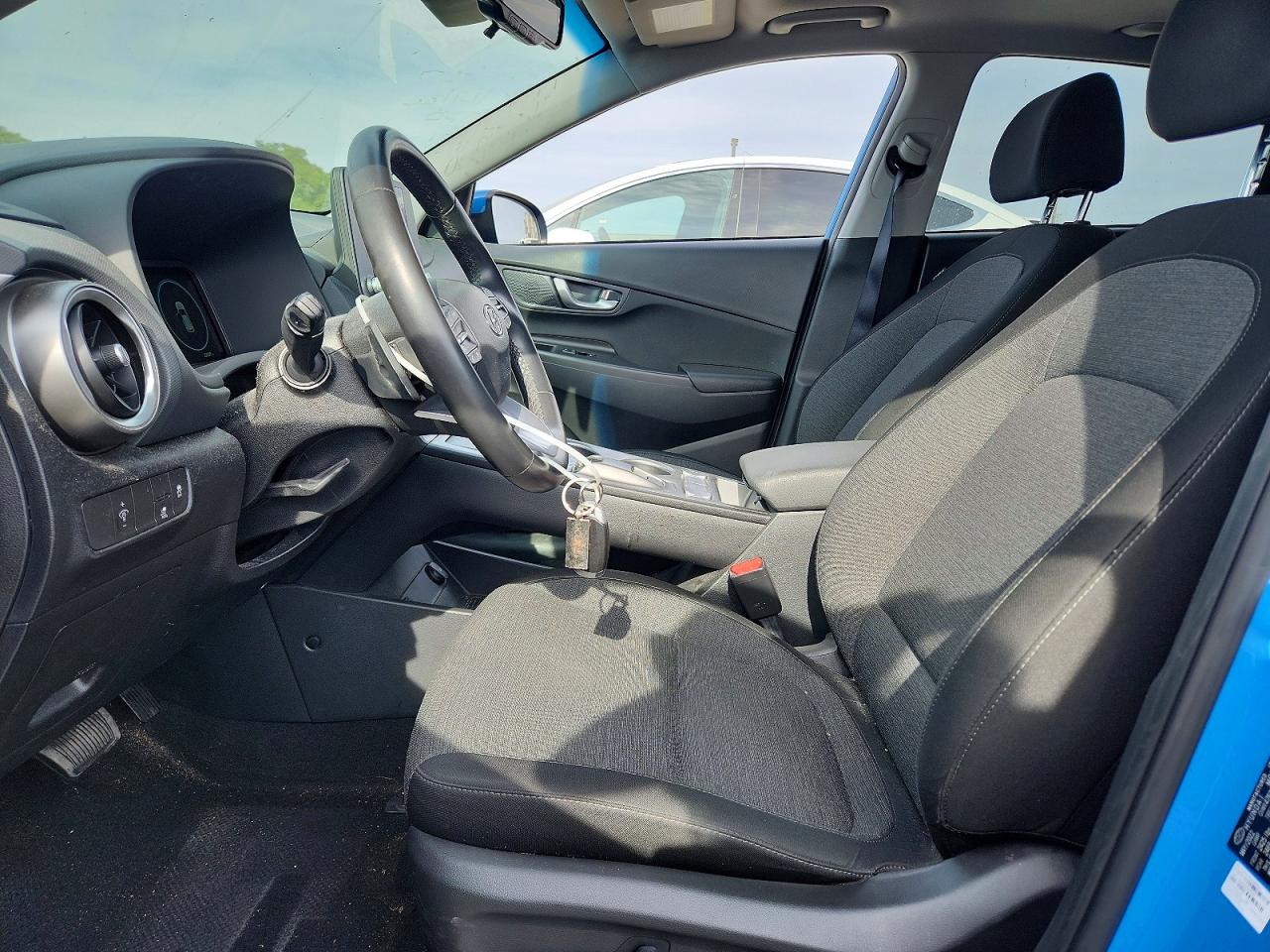 2022 HYUNDAI KONA SEL photo 13