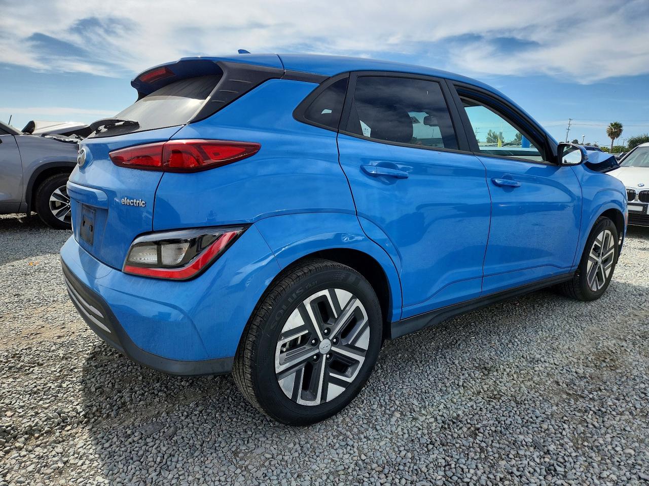 2022 HYUNDAI KONA SEL photo 5