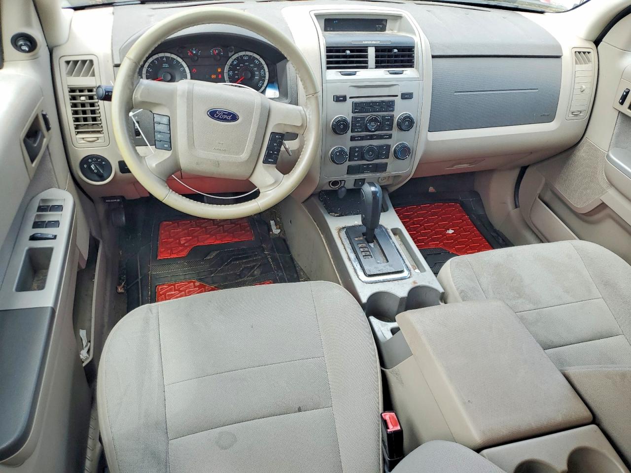 2010 FORD ESCAPE photo 15