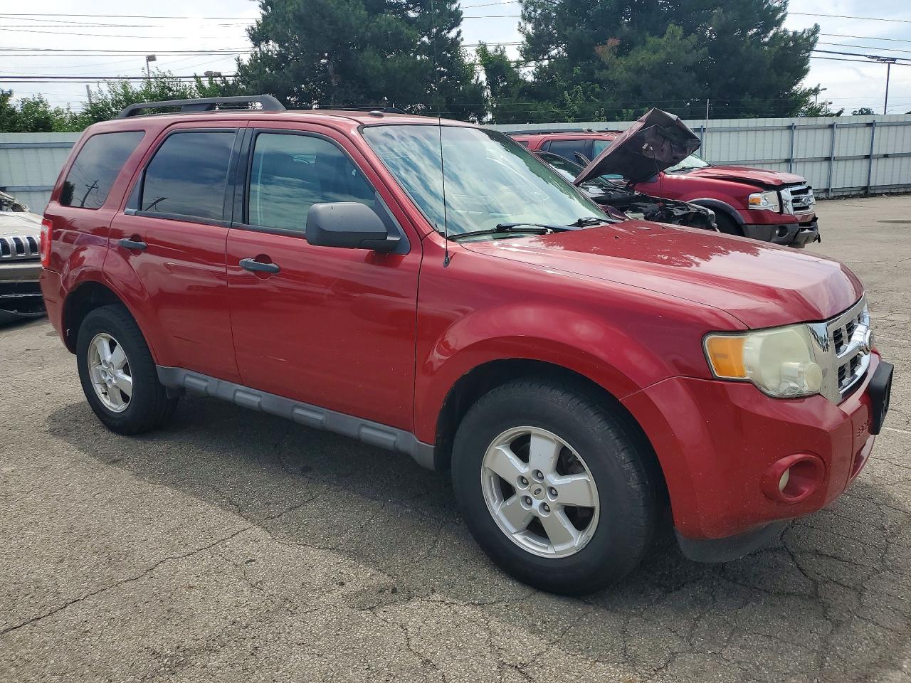 2010 FORD ESCAPE photo 7